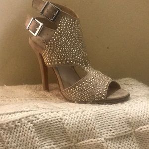 Nude and gold open toe  shoes